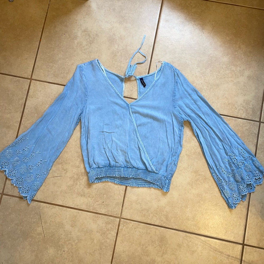 D&KADE V Neck Blue Bell Long Sleeve Blouse Shirt Top